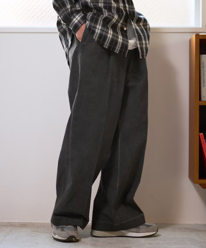 Fade processing cotton tuck wide pants