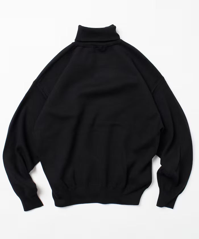 Relax Fit Sweat-Like Turtleneck Knit 【Limited Edition】