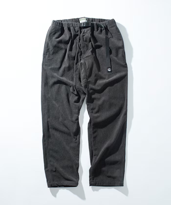 Basic silhouette corduroy climbing pants / tapered silhouette [limited edition]