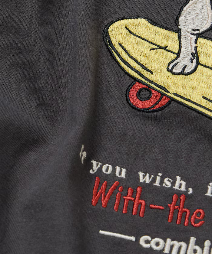 Relaxed Fit Back Embroidery Design Crew Neck T-Shirt / Dog 【Limited Edition】