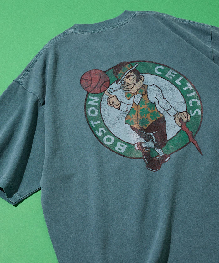 NBA × FREAK'S STORE Exclusive Vintage-Like Team Back Logo TEE - Green