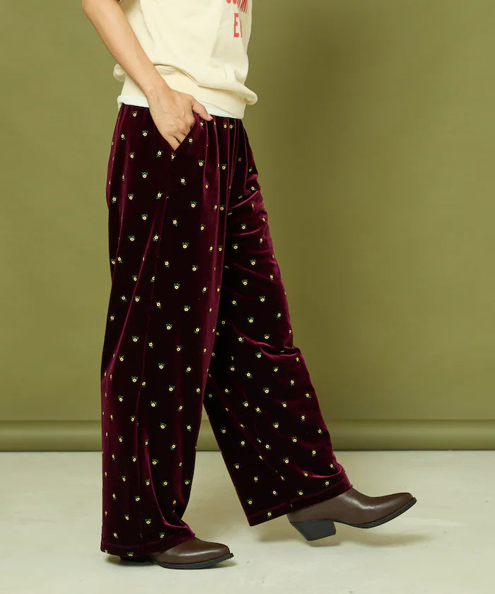 Small Flower Embroidery Velvet Pants