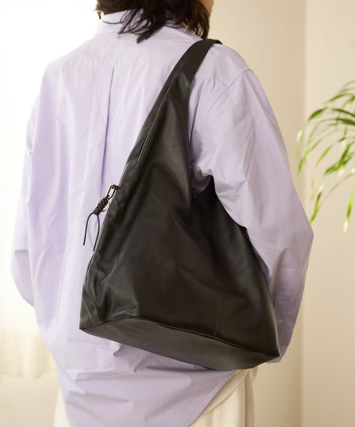 Big Leather Marche Bag / Big Leather Marche Bag / Cowhide / Water-resistant leather