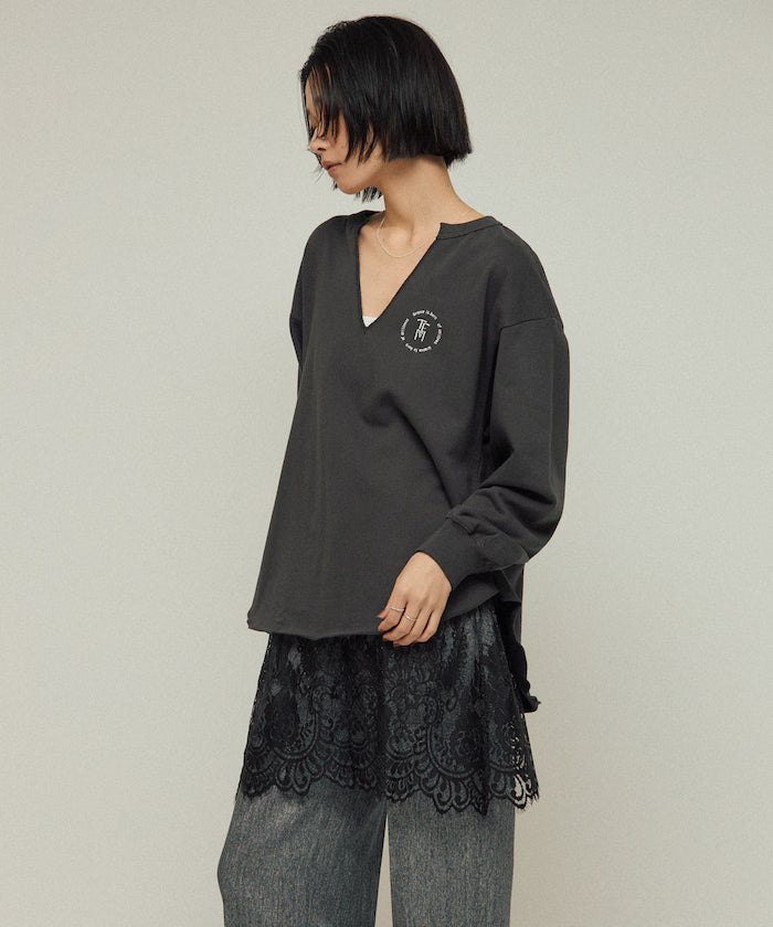 Organic Cotton V-Neck Embroidery Sweatshirt / Relaxed Fit / French Terry Sweatshirt