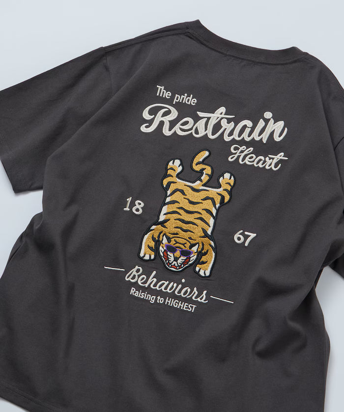 Big Silhouette Design Back Embroidery Crew Neck T-Shirt / TIGER 【Limited Edition】 - CHA-TIGER
