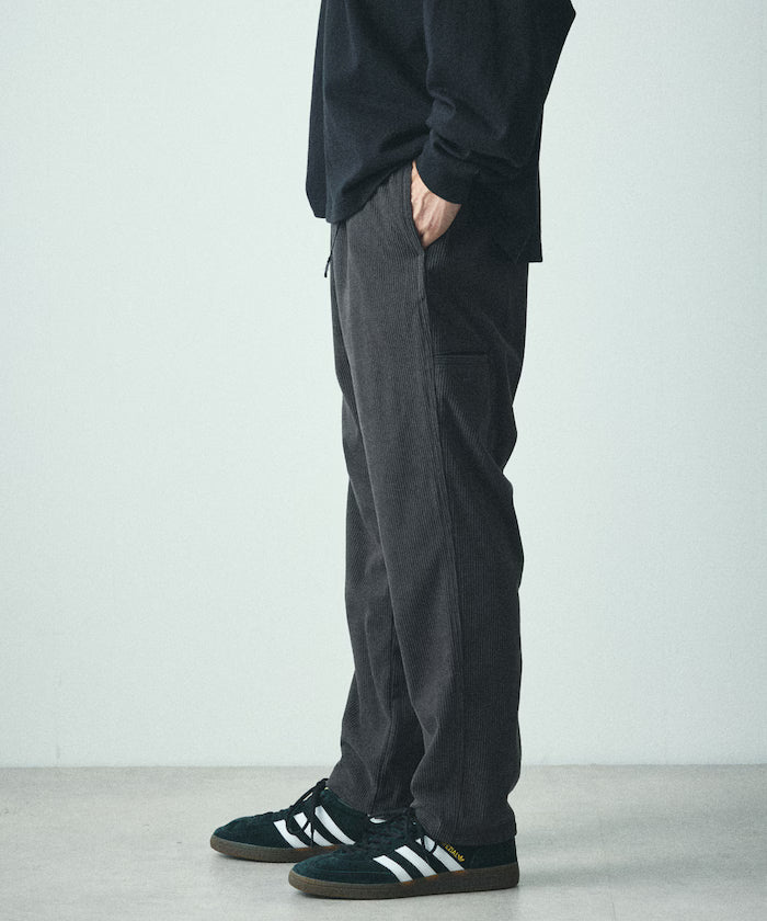 Basic silhouette corduroy climbing pants / tapered silhouette [limited edition]