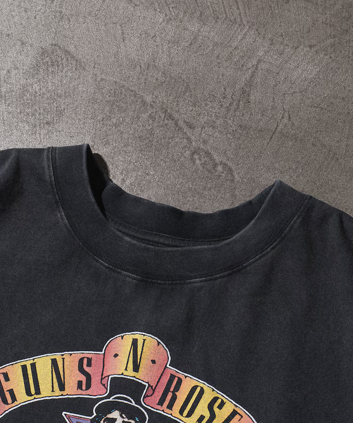 【EXCLUSIVE】GUNS N ROSES Guns and Roses Front Print Crew Neck T-Shirt