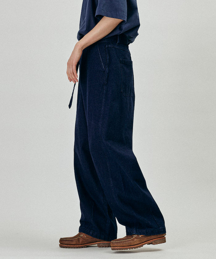 BELTED WIDE DENIM
