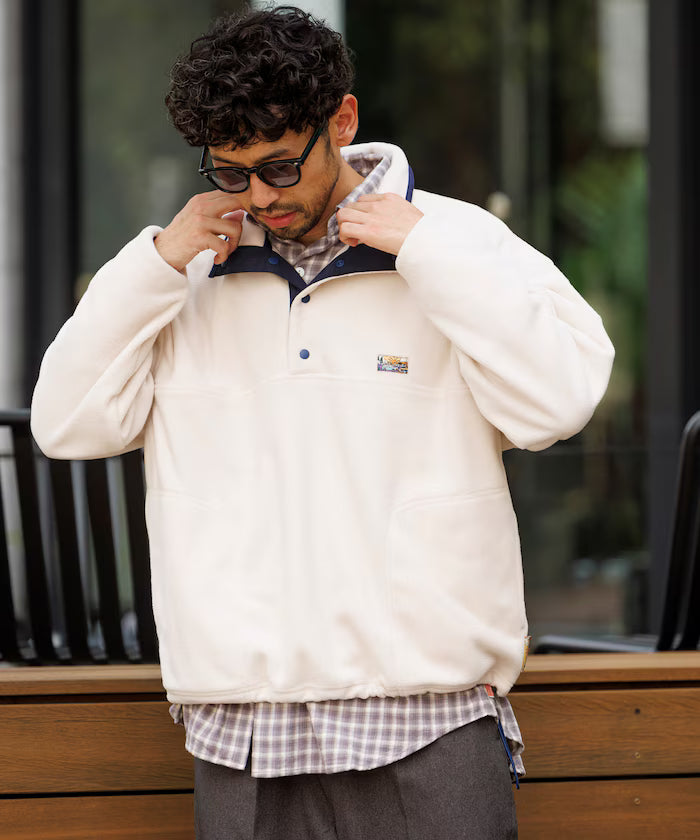 Big Silhouette One Point Logo Fleece Snap Button Spindle Pullover