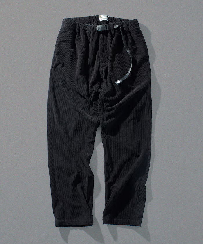 Basic silhouette corduroy climbing pants / tapered silhouette [limited edition]