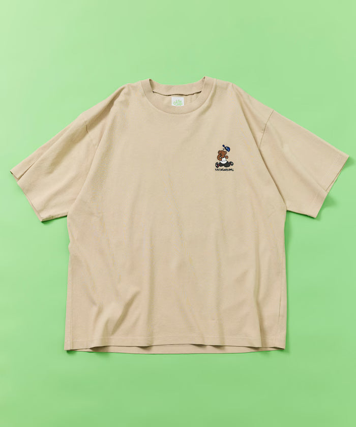 [Sales start on May 22 at 12:00] kaoyorinakami × FREAK'S STORE / Kaoyorinakami limited edition Hashiri Punch Bear Tee