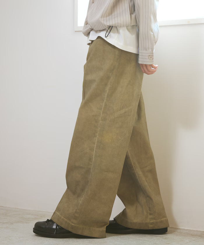 Fade processing cotton tuck wide pants
