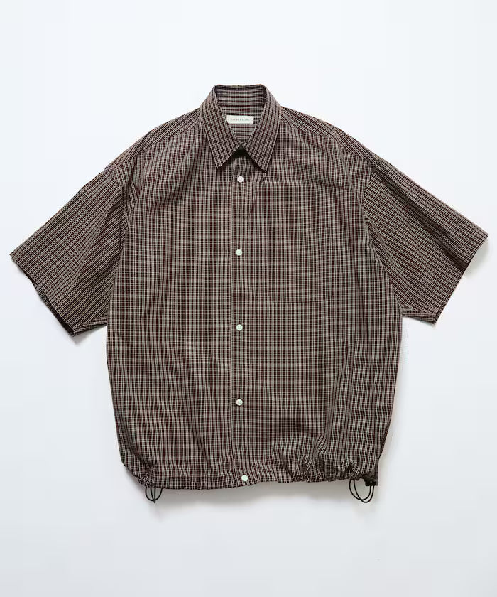Wide silhouette spindle regular collar short sleeve shirt / hem code [limited edition]