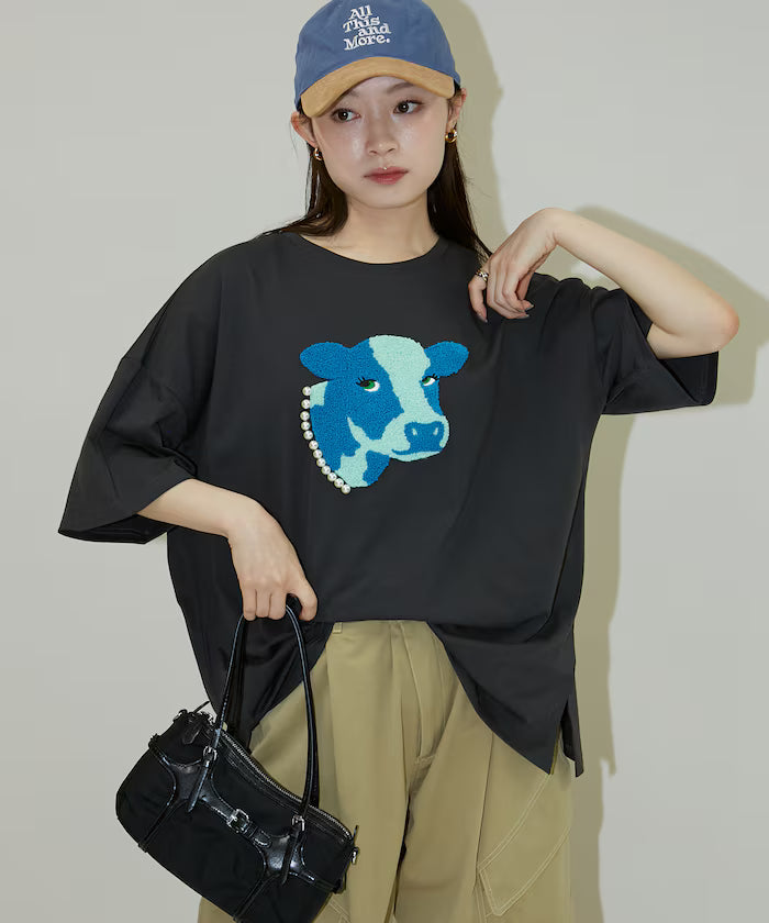 Big T-shirt with Pearl and Sagara Embroidery - Limited Edition