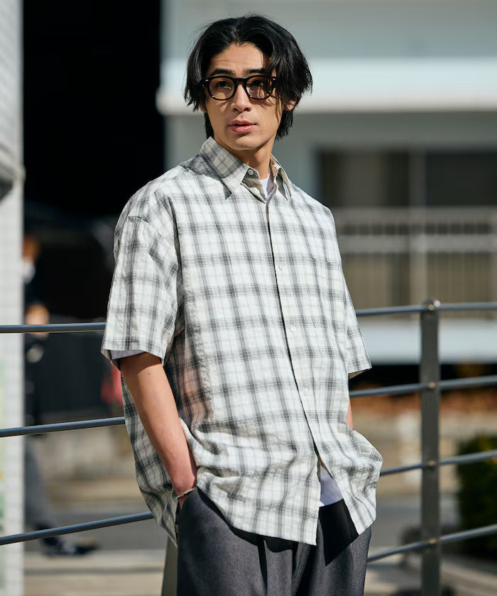 Relax Fit Regular Collar Sheer Seersucker Short Sleeve Shirt 【Limited Edition】