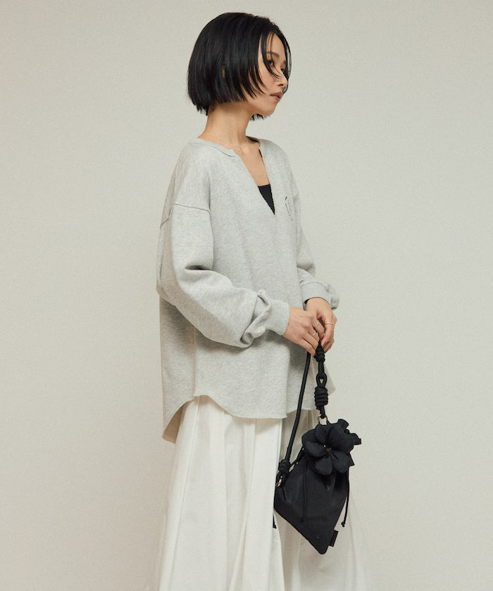Organic Cotton V-Neck Embroidery Sweatshirt / Relaxed Fit / French Terry Sweatshirt