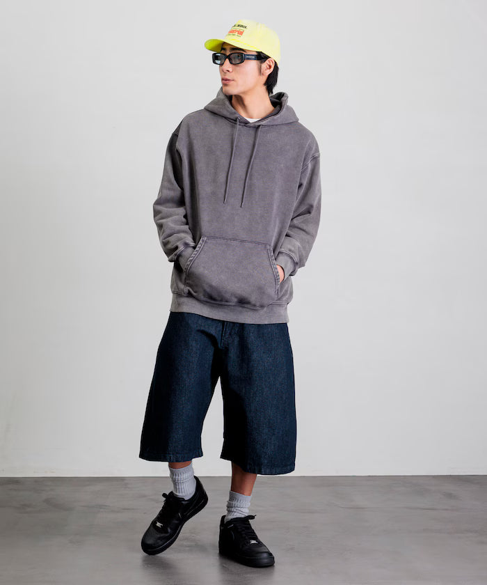 Wide Silhouette One Wash Curved Denim Cropped Shorts