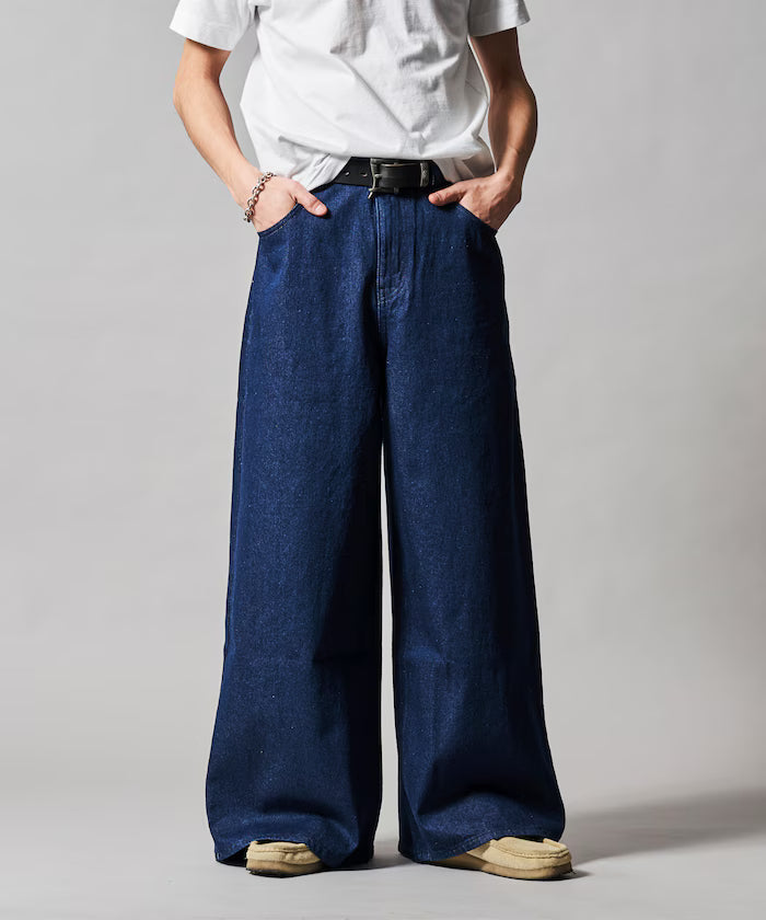 Wide Flare Silhouette Denim Pants [Limited Edition]