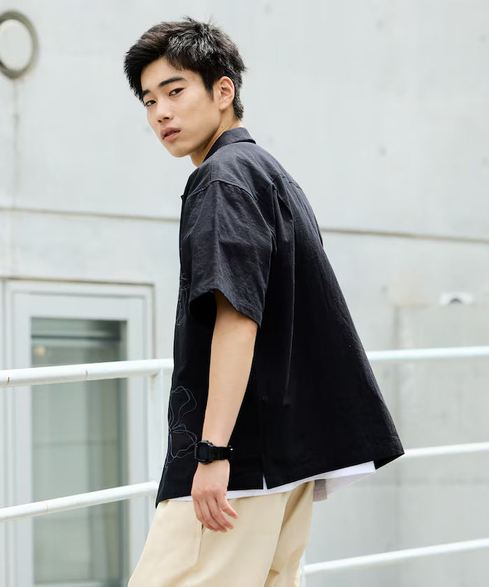 Relaxed Fit Flower Embroidered Short Sleeve Open Collar Shirt [Limited Edition]