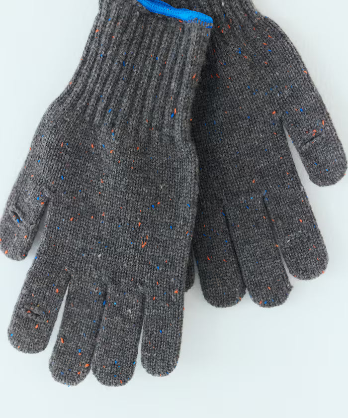 WOOL EASY SLIT GLOVE Wool Easy Glove with Smartphone-Compatible Slit