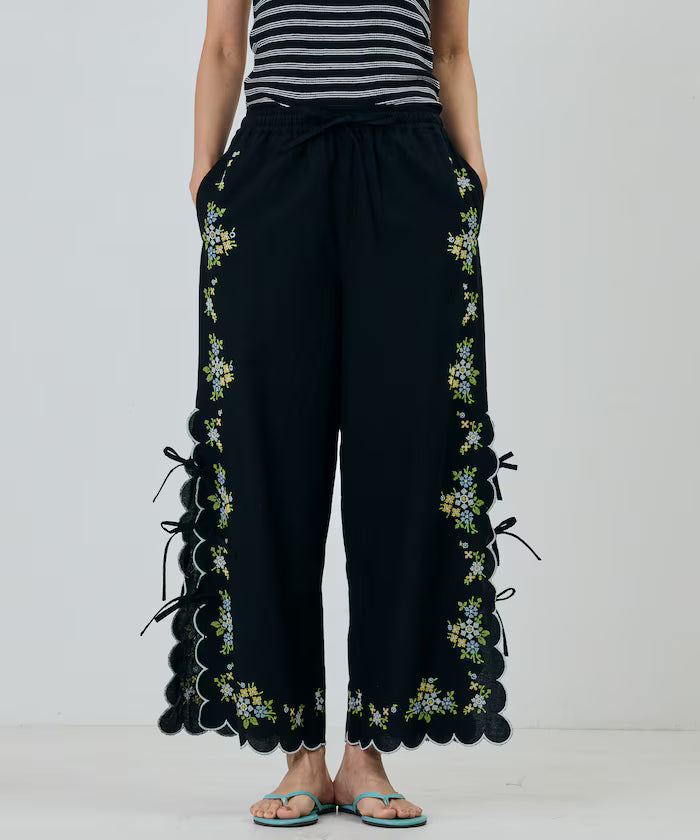 India Scallop Floral Embroidery Pants