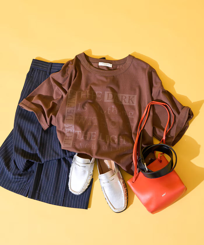 One Tone Logo T-Shirt - Brown