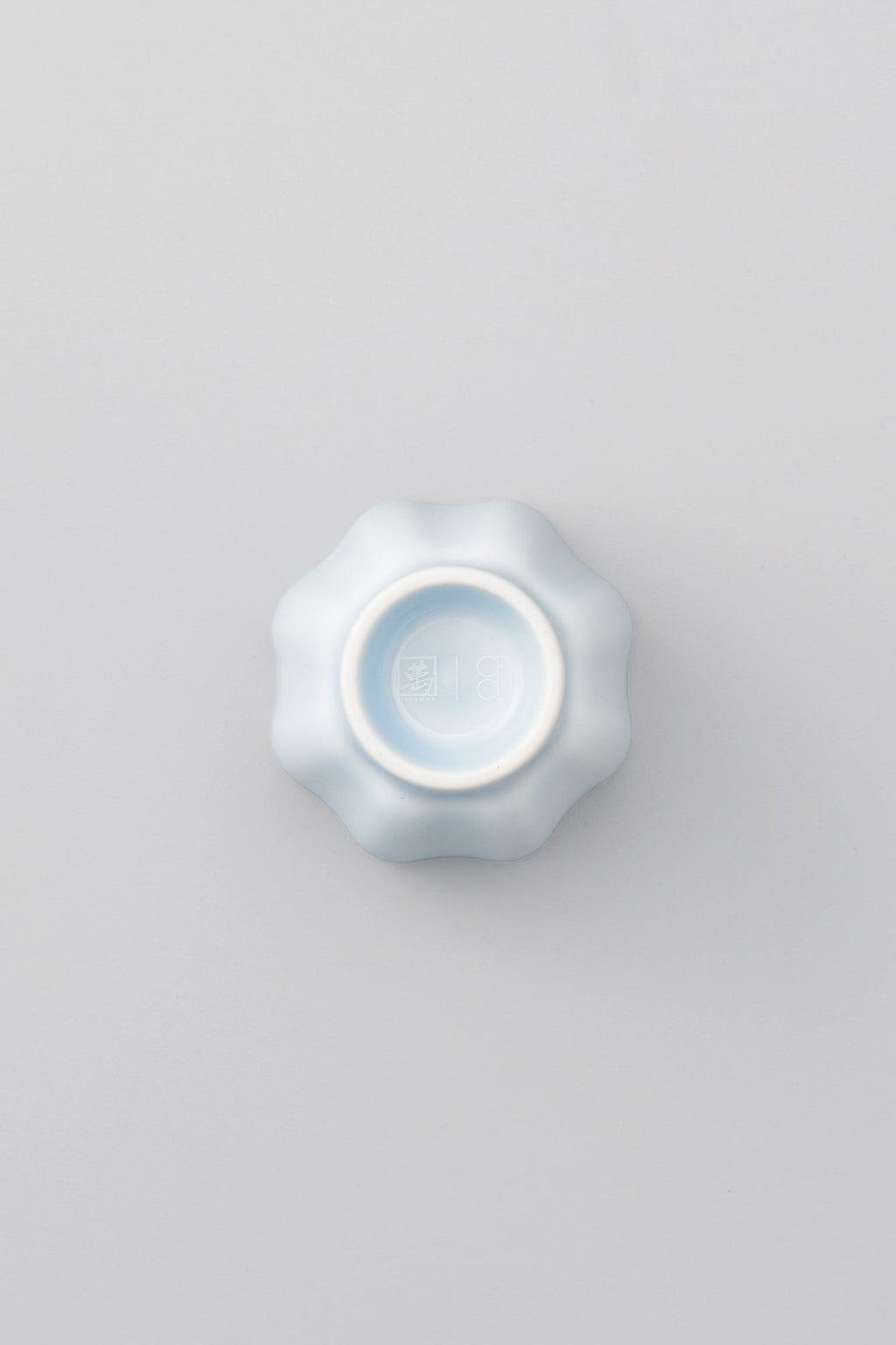 PORCELAIN POTTERY TEA CUP
