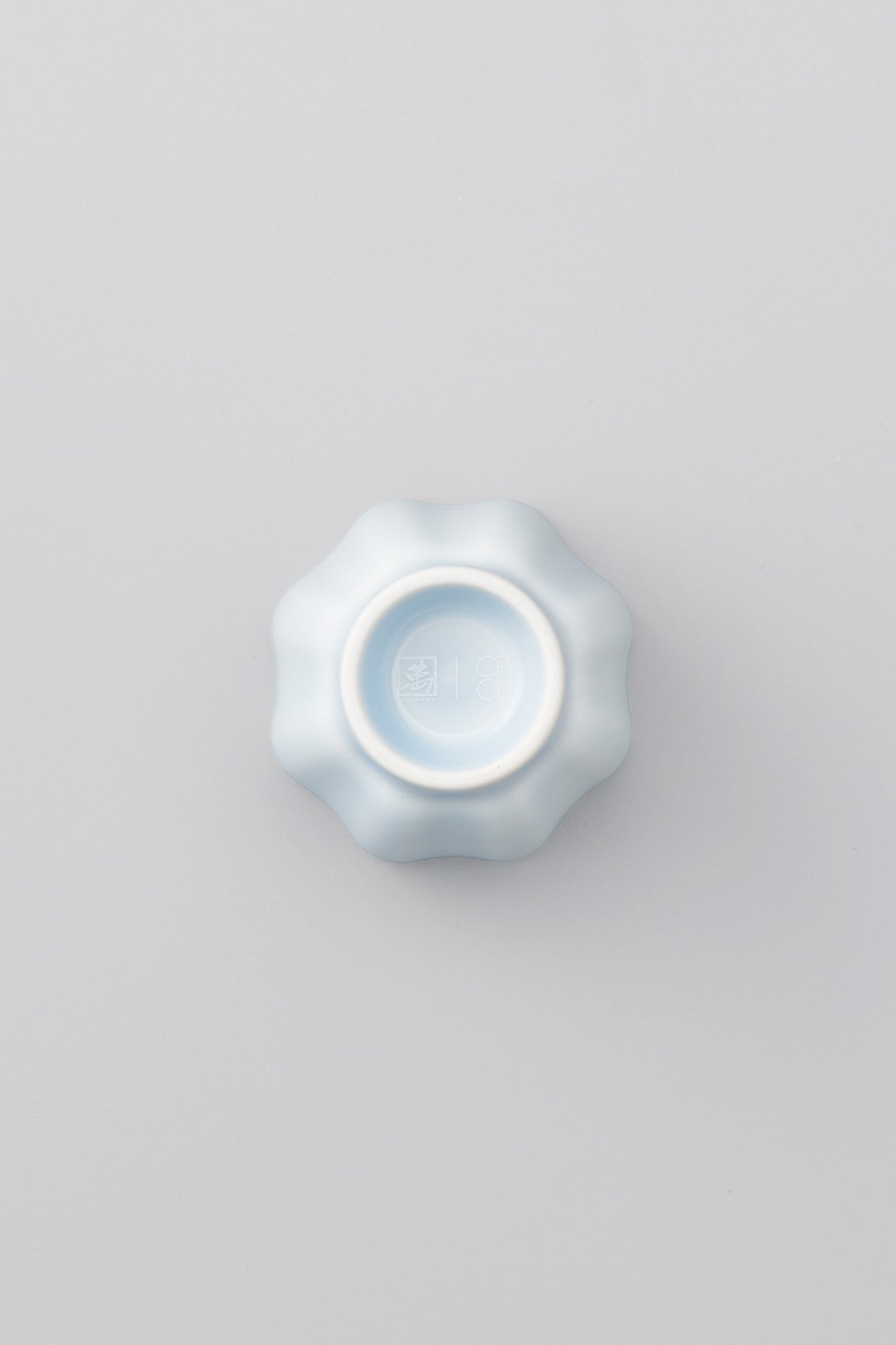 PORCELAIN POTTERY TEA CUP