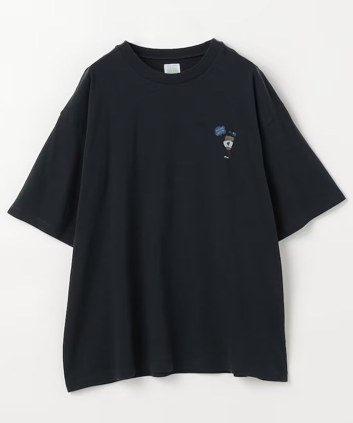 [May 22 12:00 Sales Start] kaoyorinakami × FREAK'S STORE / Kaoyorinakami Special Edition Random Bear Tee