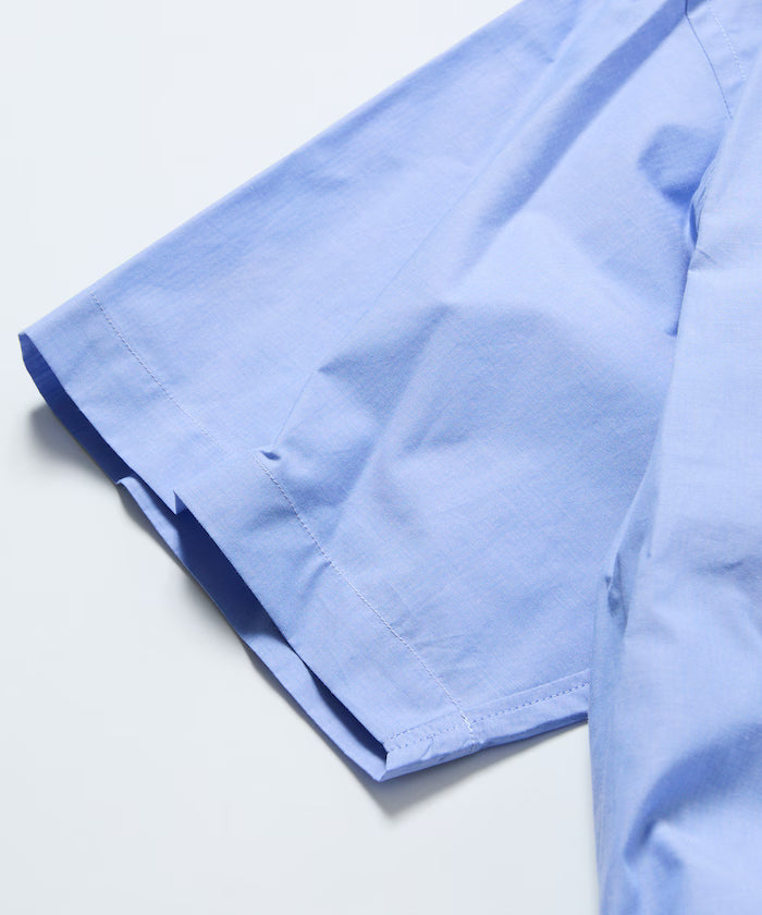 Wide silhouette spindle regular collar short sleeve shirt / hem code [limited edition]