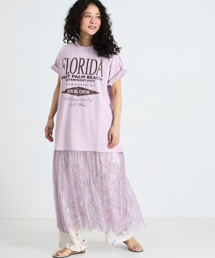 T-shirt lace docking one-piece