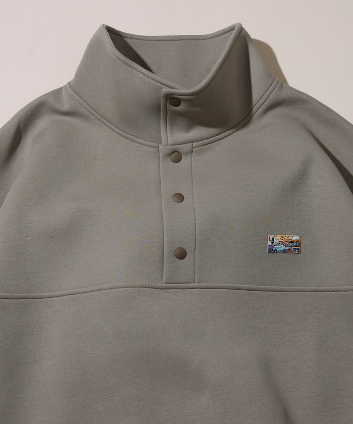 Big Silhouette Spindle Cardboard One Point Logo Snap Button Sweat