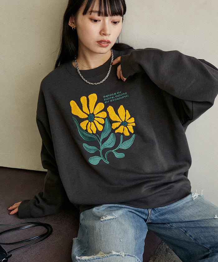 Daisy Embroidered Crew Sweat Limited Edition