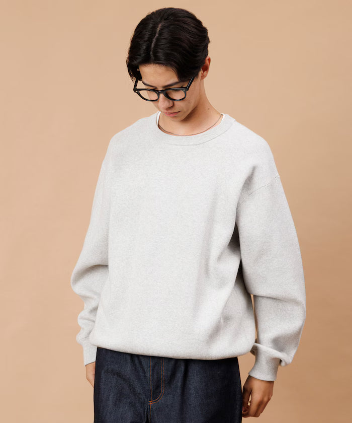 Sweat-like Crew Neck Knit