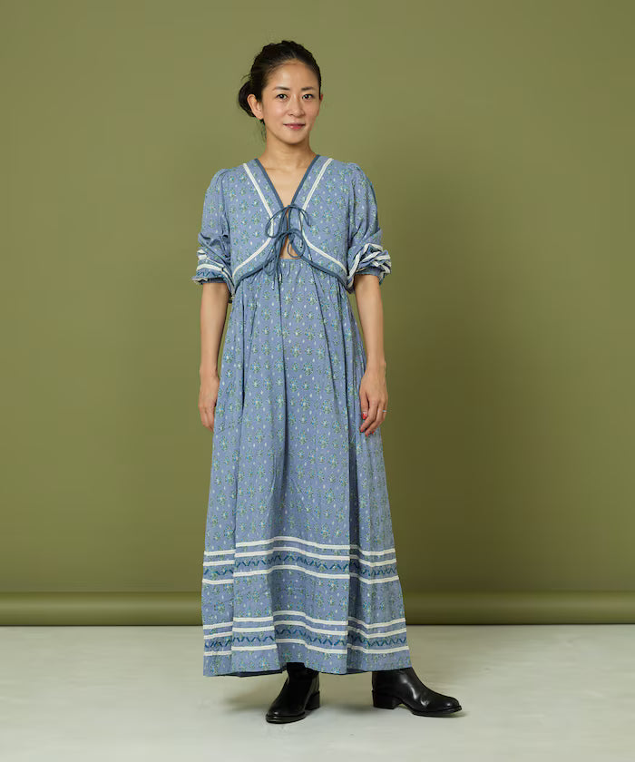 Bust Cut One-Piece with Chest Quilt and Ribbon