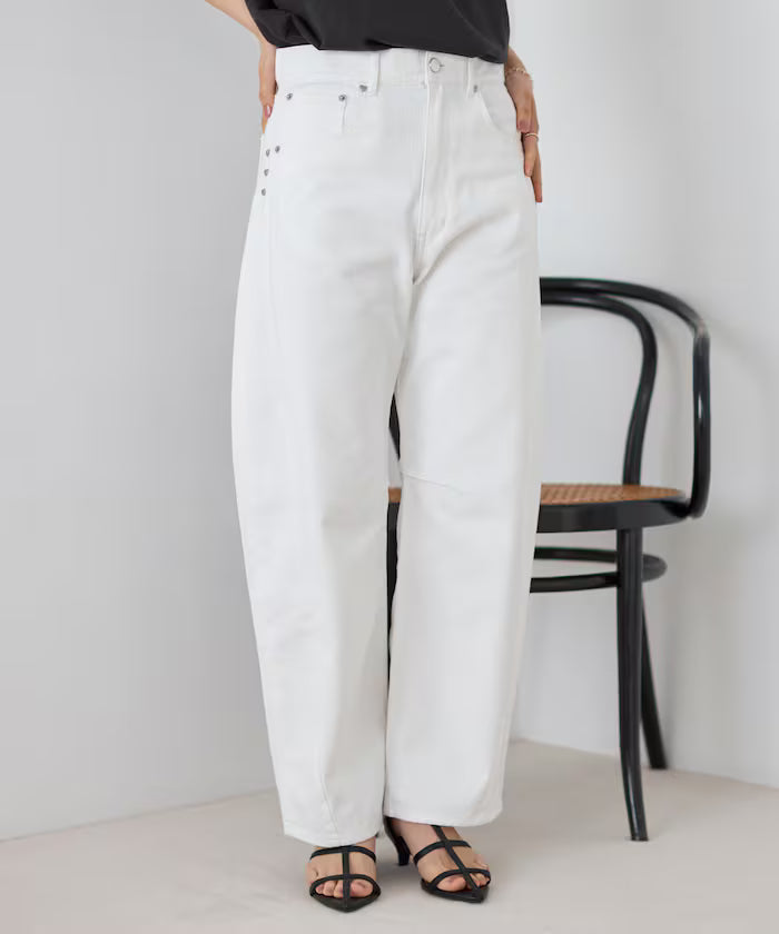 [March 11, 12:00 release] Heart Studs Curvy Denim / Wide Silhouette