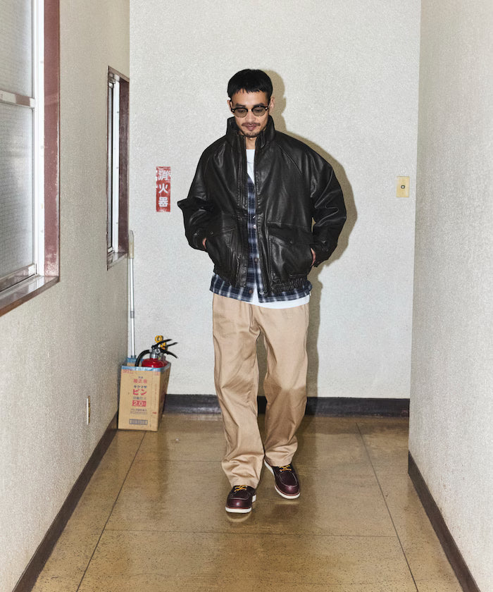 Washed processed leather red stand collar zip-up short blouson