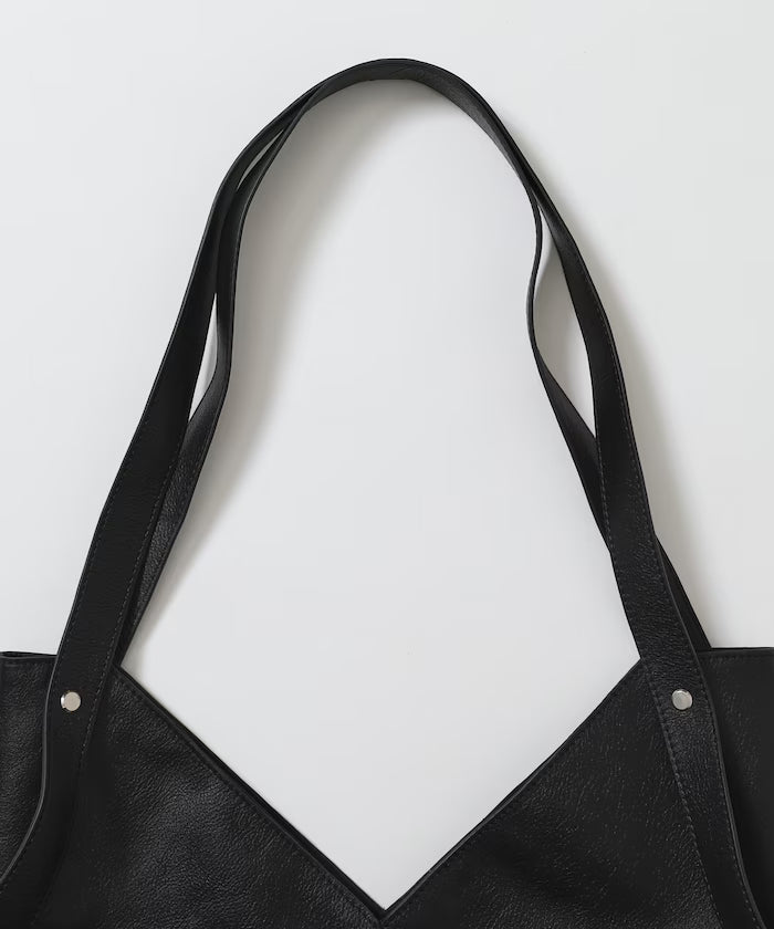 Leather 2-way triangle tote / water-repellent leather / A4