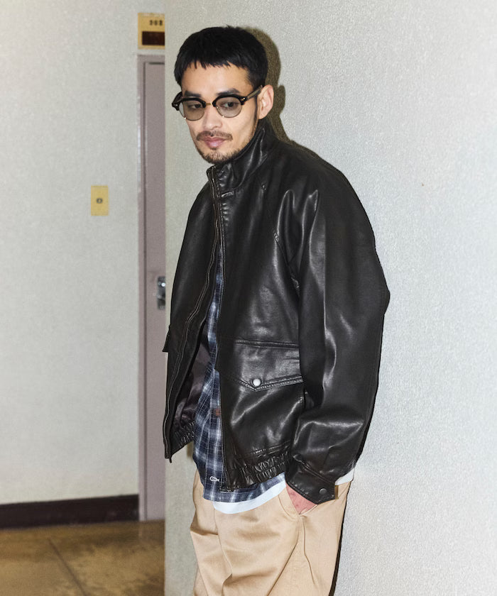 Washed processed leather red stand collar zip-up short blouson