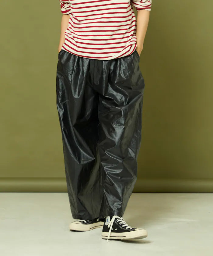 Leatherette Easy Tuck Pants - Black