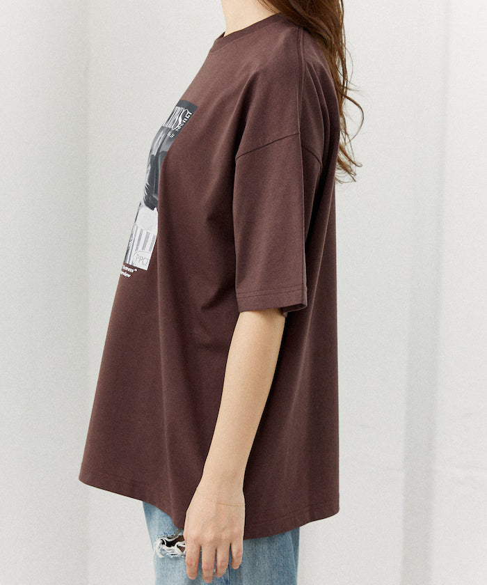<Functional Material> MAGAZINE Cat Photo T-Shirt Limited Release