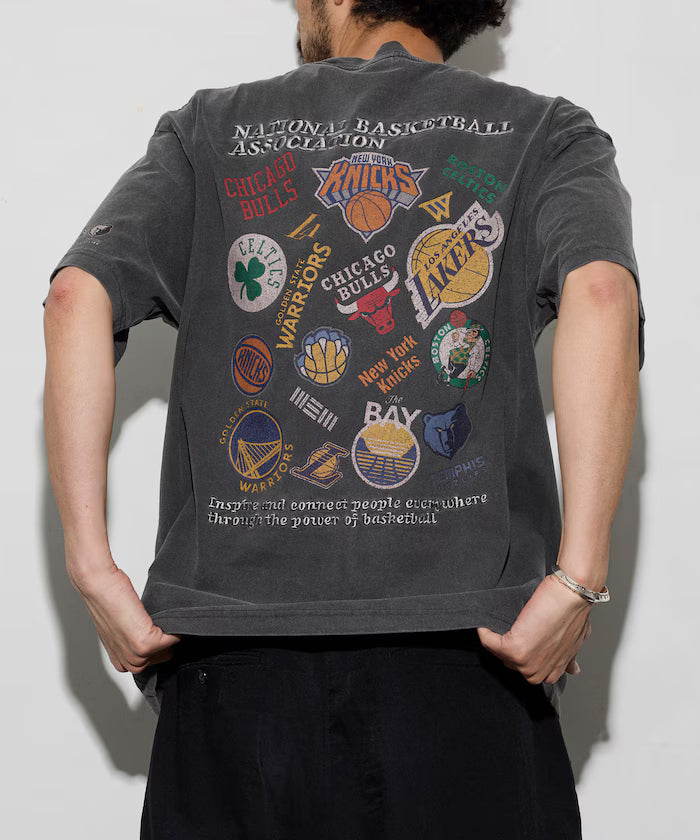 NBA × FREAK'S STORE Collaboration Random Team Logo Backprint Crewneck T-Shirt