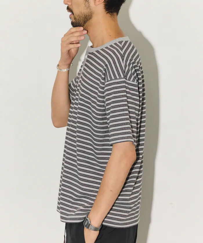 Multi-border Henley Neck Short Sleeve T-shirt