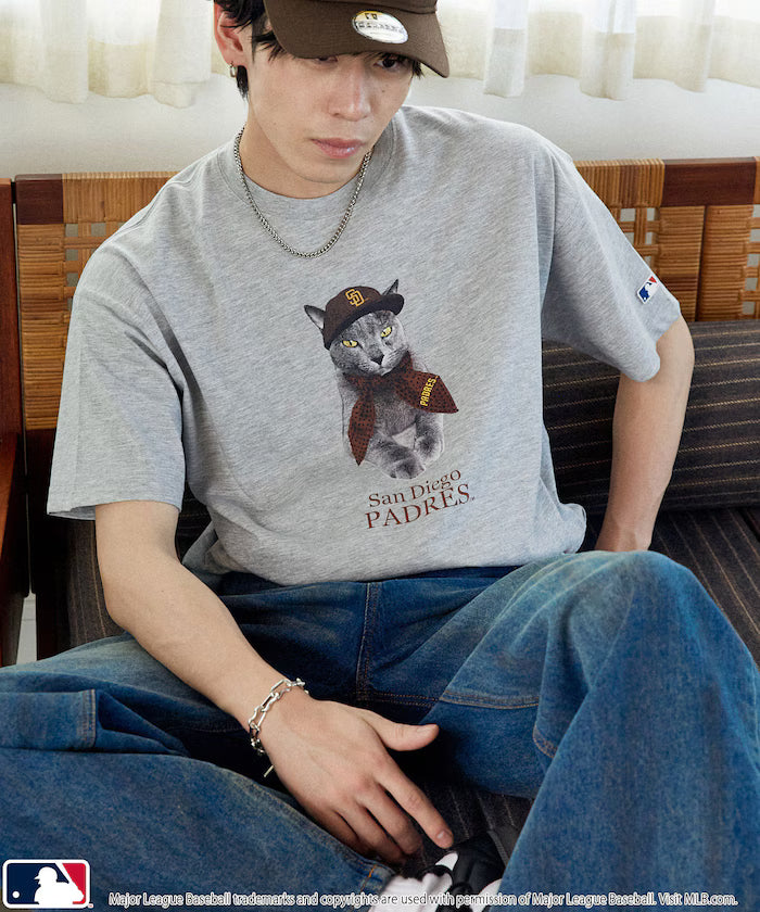 Limited Edition MLB Animal Print T-Shirt - Light Gray