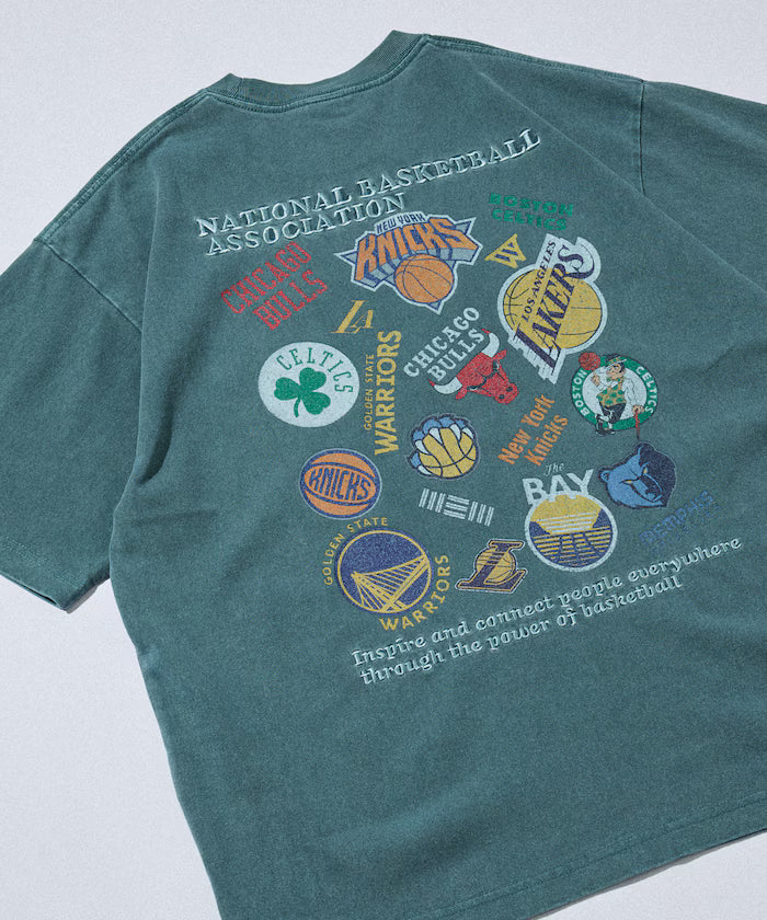 NBA × FREAK'S STORE Collaboration Random Team Logo Backprint Crewneck T-Shirt - Green