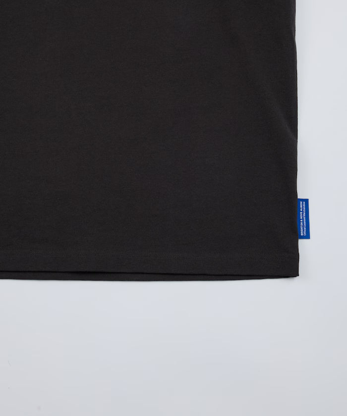 [Release on 5/22 12:00~] Brighton & Hove Albion FC - SEAGULLS UNIFORM GRAPHIC TEE