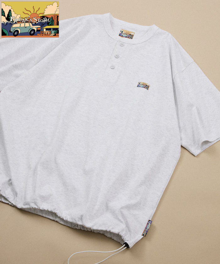 FREAK'S STORE for BEACH & FES Relax Fit One Point Logo Spindle Henley Neck T-Shirt
