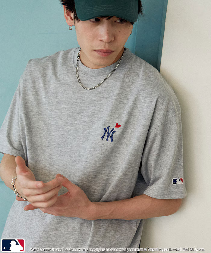 Limited Edition MLB Back Print Heart T-Shirt