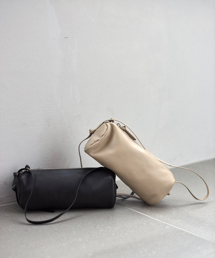 Leather Roll Boston Bag / Cowhide / Water-Repellent Leather