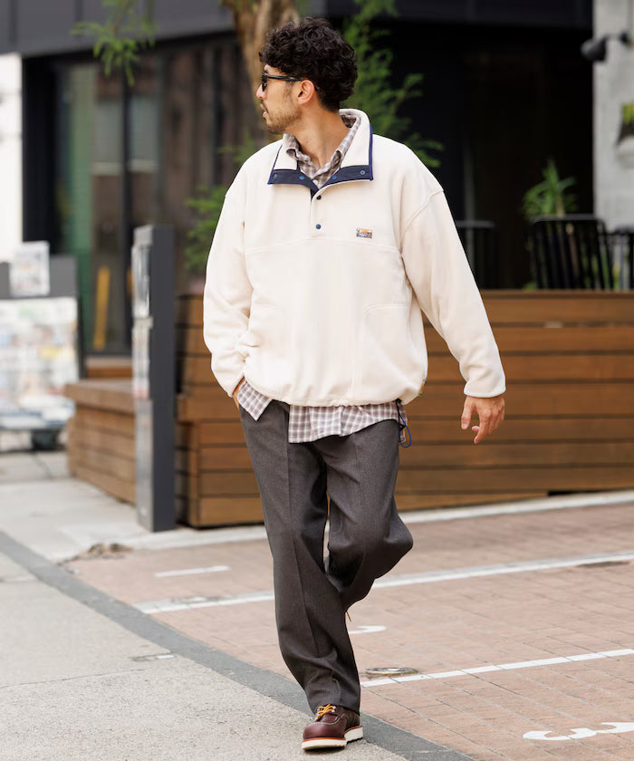 Big Silhouette One Point Logo Fleece Snap Button Spindle Pullover